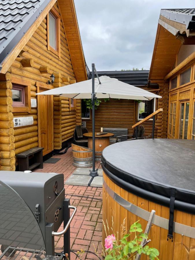 Wellness Huette Am Zwenkauer Bei Leipzig Holiday home Zwenkau