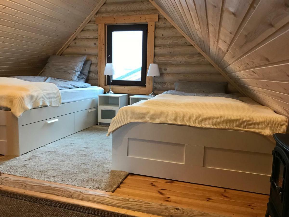 Wellness Huette Am Zwenkauer Bei Leipzig Holiday home Zwenkau