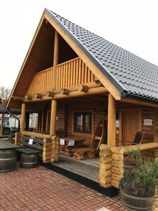 Wellness Huette Am Zwenkauer Bei Leipzig